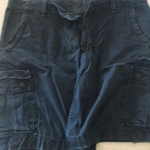 American Eagle classic cargo shorts